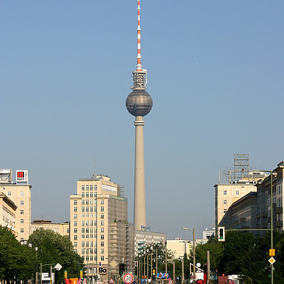 Berliner Fernsehturm by Michiel van Dijk