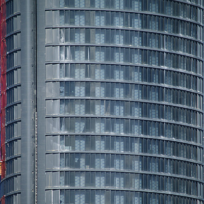 Torre Sacyr Vallehermoso by Cesar Serrano