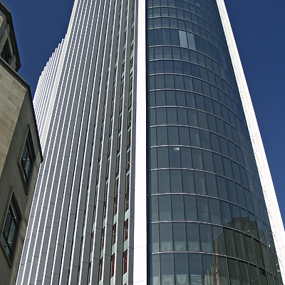 The Willis Building by Cesar Serrano