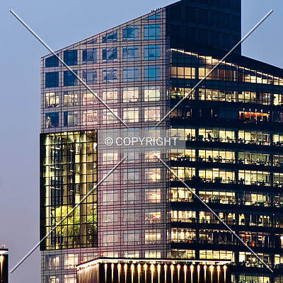 Torre Repsol YPF by Maximiliano Buono