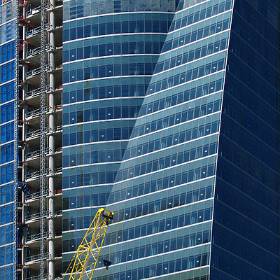 Torre Espacio by Cesar Serrano