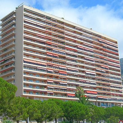 L'Estoril by Sébastien Corniot