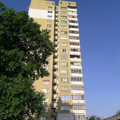 Fondovi Zhilishta, Block 216 by Kaloian