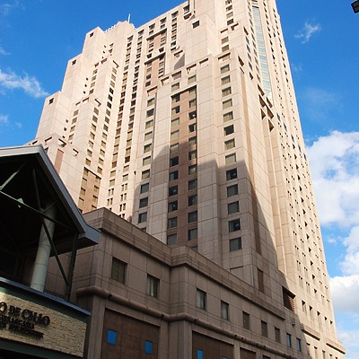 Marriott Rivercenter by Brian LoBue