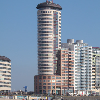 Sardijntoren by Michiel van Dijk