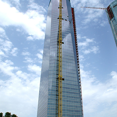 Torre de Cristal by John Bek