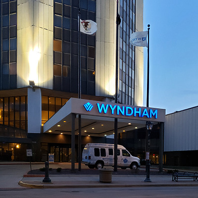Wyndham Springfield City Centre by Ryan Hildebrand