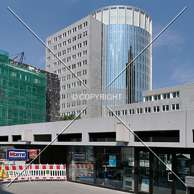 Haus der Wirtschaft - Turm 2 by Nephilim