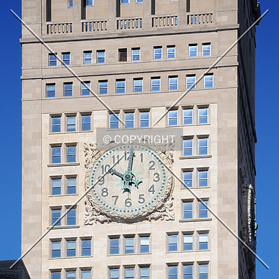 Metropolitan Life Tower by David Guija