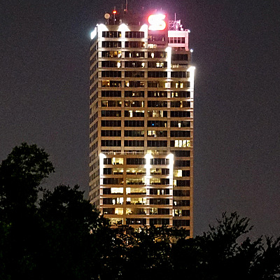 Metropolitan Tower by Ryan Hildebrand