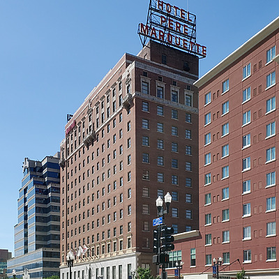 Hotel Père Marquette by Ryan Hildebrand