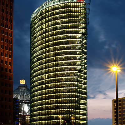 Bahn Tower by Cesar Serrano