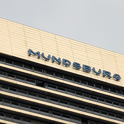 Mundsburg Turm I by Der Hamburger