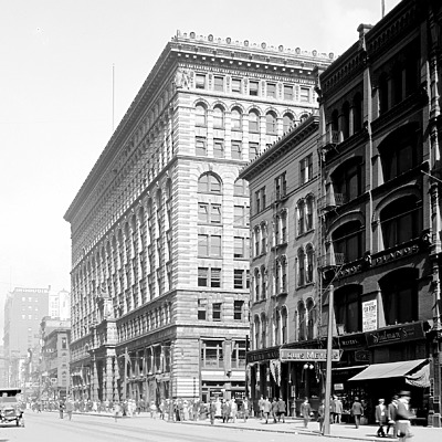 Ellicott Square Building by Library of Congress Prints and Photographs Division, Detroit Publishing Company