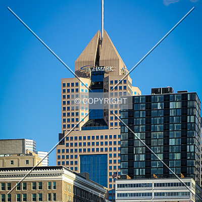 Fifth Avenue Place by Ryan Hildebrand