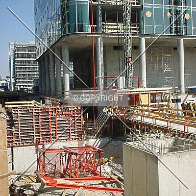 Hochhaus Uptown München by Nephilim
