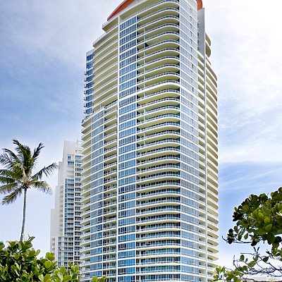 Continuum on South Beach, South Tower by Jim Schwartz