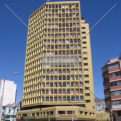 Edificio Benalcázar 1000 by Rodrigo Salas