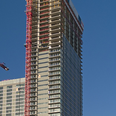 The Landmark East Tower by Cesar Serrano