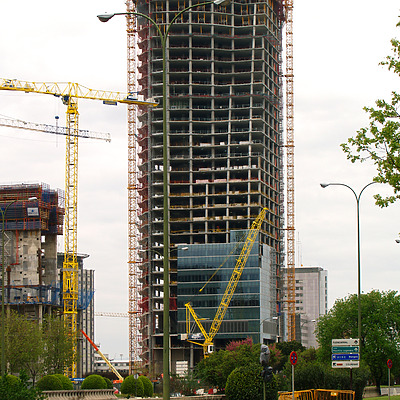 Torre Espacio by Cesar Serrano