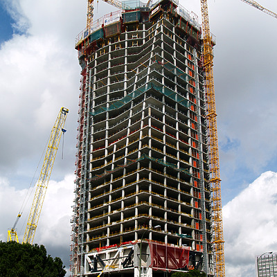 Torre Espacio by Cesar Serrano