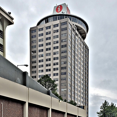 i-Bank Tower by Ryan Hildebrand