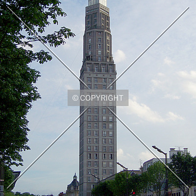 Tour Perret by Florian Barbier