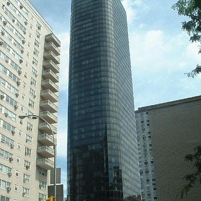 Solow Tower Apartments by Paul Cucuzza