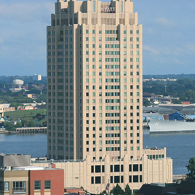 Hilton Philadelphia at Penn's Landing by Michiel van Dijk