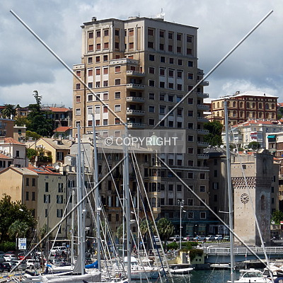 Grattacielo Leon Pancaldo by Robin Spetz