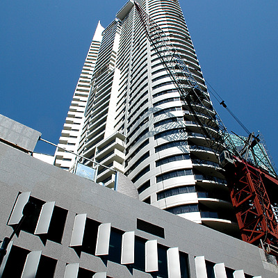 Meriton Tower by John Bek
