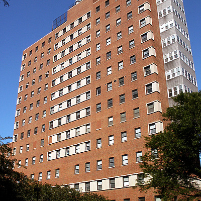 UIC Clinical Sciences Building by Daniel Kieckhefer