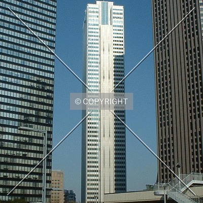 Shinjuku Nomura Building by Andrew Stewart