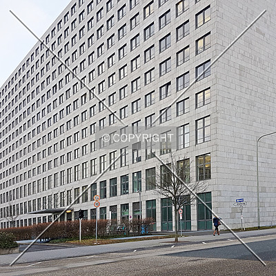 LG Tower by Nephilim