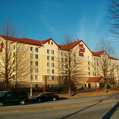 La Quinta Inn & Suites Atlanta Airport North by Rodney Gunn