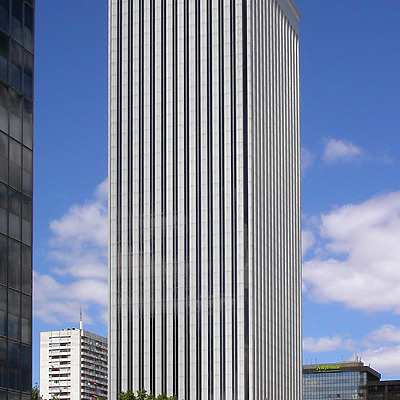 Torre Picasso by Cesar Serrano