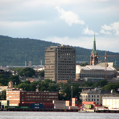 Ind-Eks huset by Kjetil Balog