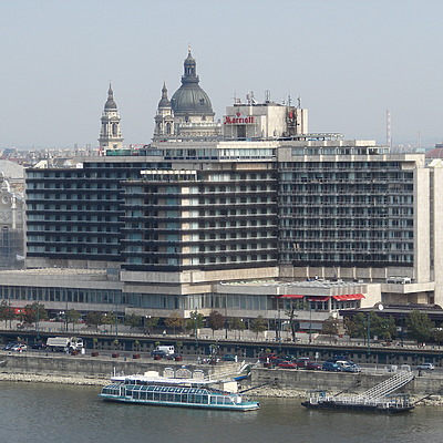 Hotel Marriott by Robin Spetz