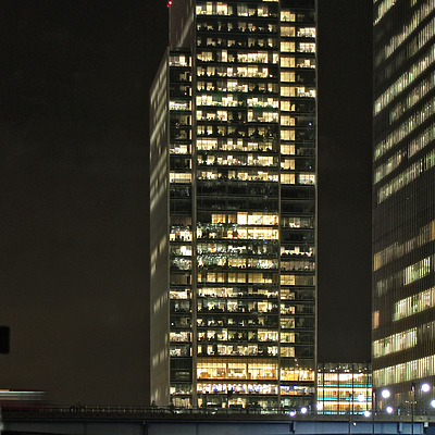 10 Upper Bank Street by Cesar Serrano
