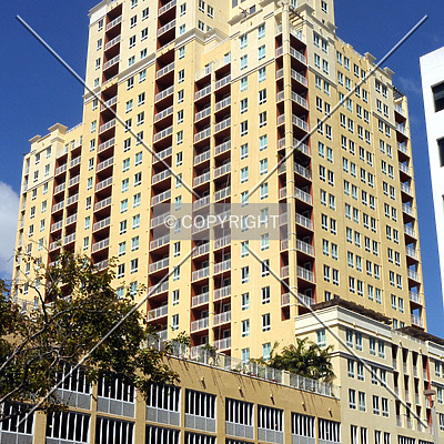 Toscano South Tower by Jorge Molina