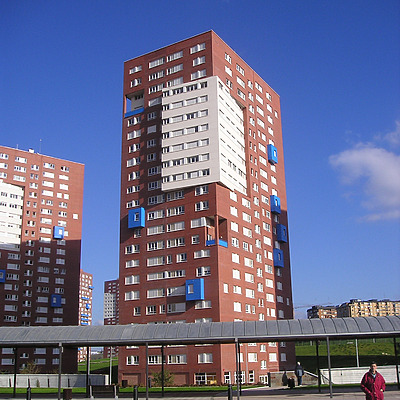Torre VII by Mikel Allende