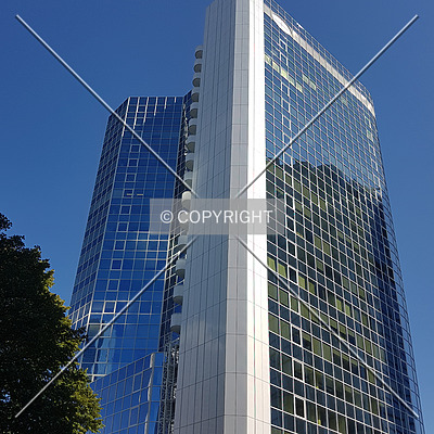 Bürohaus an der Alten Oper by Nephilim