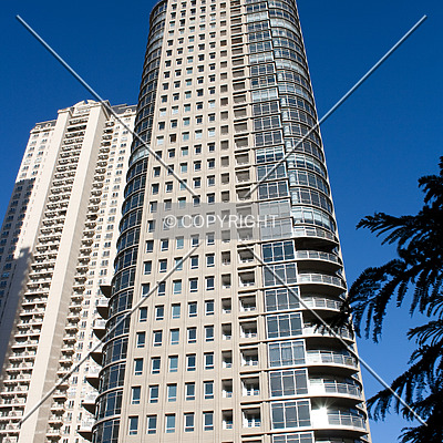 Mulieris torre Sur by Maximiliano Buono