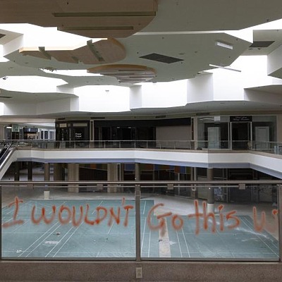 Chesterfield Mall by Dilip Vishwanat | SLBJ