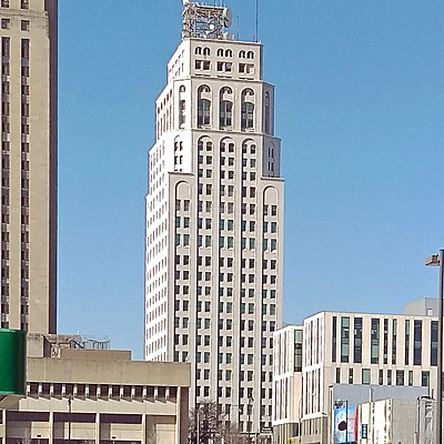 Oak Tower Building by Ryan Hildebrand