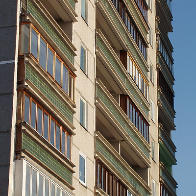 Vienibas gatve 168 by Laurijs Svirskis