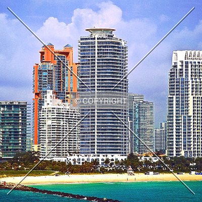 Continuum on South Beach, South Tower by Jorge Molina