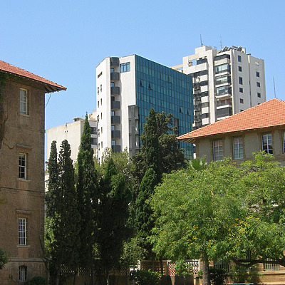 Breakers Building by Nareg Karamanoukian