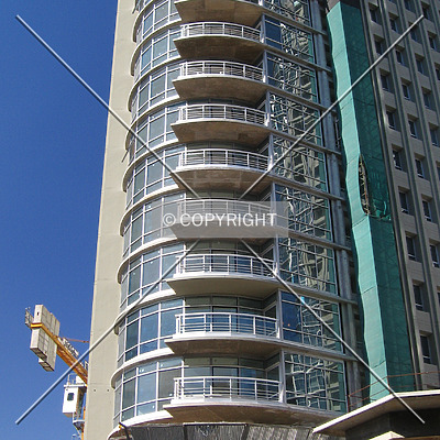 Mulieris torre Norte by Maximiliano Buono