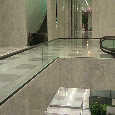 Aon Center by Daniel Kieckhefer